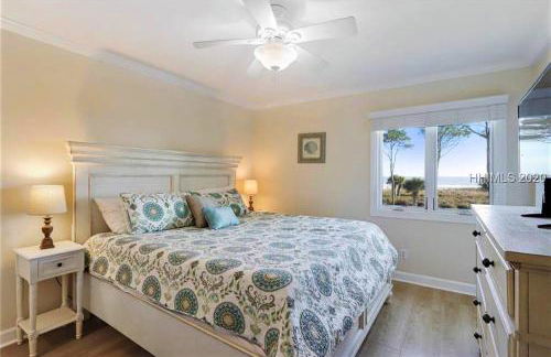Direct Oceanfront Private Villa Overlooking Pool/Beach - South Forest Beach - Right next to Coligny Plaza - Foto 12