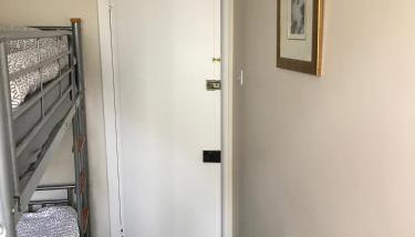 The Shorehouse - Photo 4