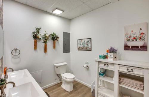 8 Mi to Kentucky Downs Quiet Getaway with Patio - Foto 16