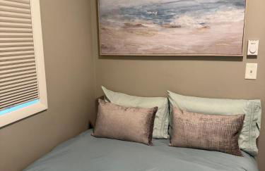 Cozy en suite with high ceilings - Foto 25