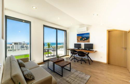 Silver Coast Beach Villa-Casa de Luxo com Piscina e Vista Mar - Photo 16