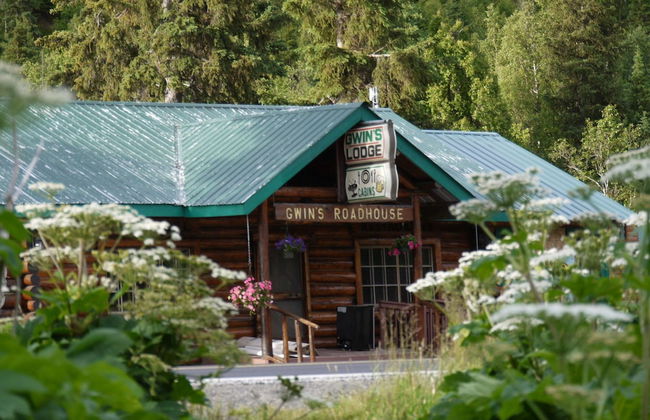 Gwin's Lodge & Roadhouse Est. 1952 - Foto 80