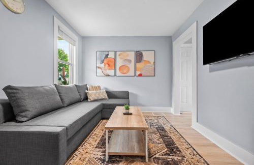 Slick&Spacious 2 Bdr Apt Natrona Hts - Photo 21