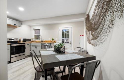 Park- Entire Home Sleeps 21 - Photo 71