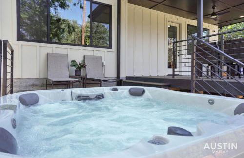 Luxurious Modernism with Private Hot Tub and Garage - Foto 2