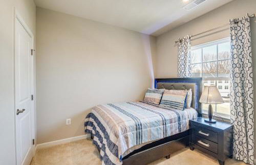 30 Mi to Downtown DC Charming Dale City Townhome! - Foto 19