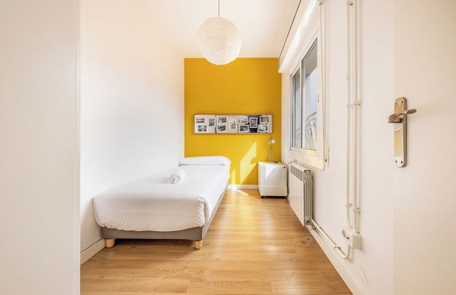 AinB Barcelona Sants Apartments - Photo 30