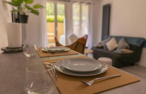 Superbe Appart Plein Centre avec Parking & Jardin - Foto 20