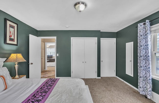 Lovely PET FRIENDLY three bedroom in desirable Urbandale Location! 3 Home by RedAwning - Foto 7