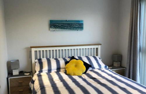 2 Bed Villa Sleeps 4 - Wifi, Garden, Sea Views - Foto 4