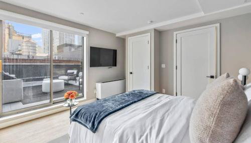 3BR Penthouse Suite with Massive Private Rooftop - Foto 2