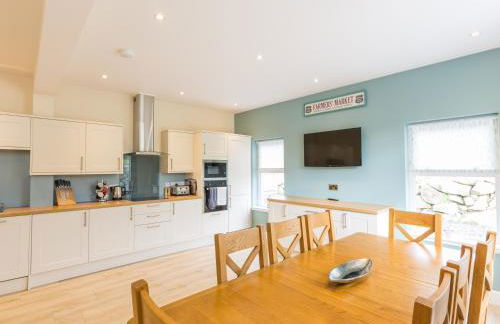 Rose Cottage with Hot Tub - Photo 26