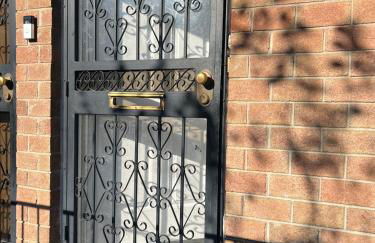 Luxury 2-bedroom and 1-bathroom - Foto 1