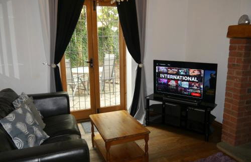 Measure Cottage - Sleeps up to 5 - Henley in Arden - HOT TUB - Foto 7