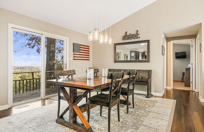 Cabin in the Sky by Avantstay Deck w Views - Foto 6