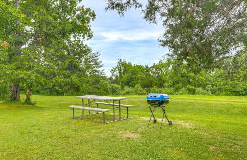 Grandmas Farm House on 125 Acres with Fire Pit! - Foto 29