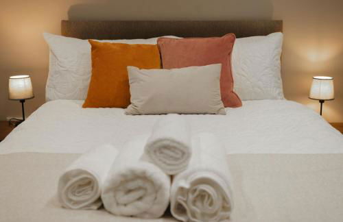 Modern Flat l Molineux 5 Min l Smart TV l WiFi l Free Parking - Foto 9