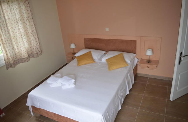 Mel's Apartments - Photo 4