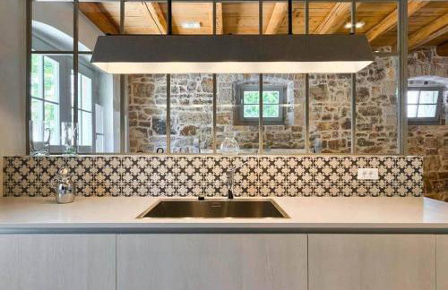 Villa Charlotte for 14 persons with 73m2 Pool in Central Istria - Daily Housekeeping & Breakfast Service - Foto 38