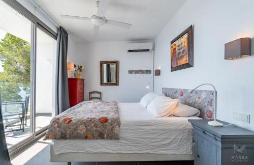 Can Ema, villa moderna con piscina frente al mar - Foto 73