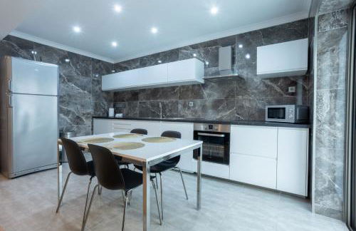 Edificio Luisa Premium - Photo 36