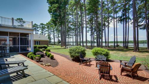 Waterfront Cambridge Gem with Hot Tub, Pool and Dock! - Foto 2