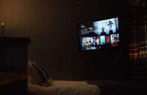 Cwtch Ffynnone Luxury Shepherds Hut - Foto 14