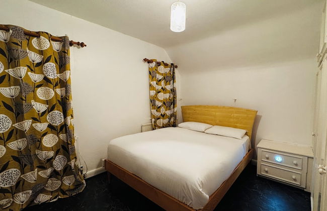 Spacious 4 Bedroom House in St Albans - Foto 2