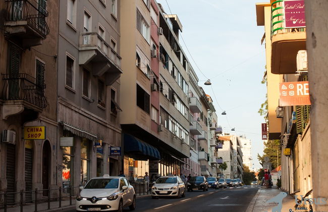 Royal View Apartment - Photo 18