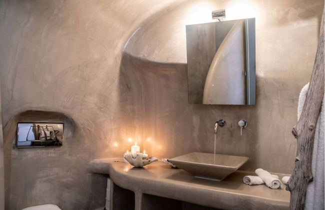 Astrea Suites Feggaropetra Cave House - Photo 70