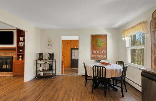 Melvin Village - 5 Bed 3 Bath Arcade Near Lake Pet Friendly fee applies - Foto 48