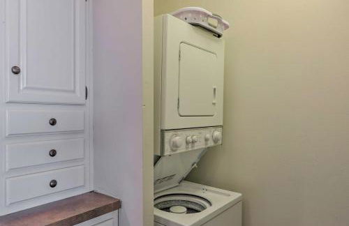 7th-Floor Omaha Condo with Balcony and Park Views - Foto 11