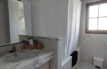 House with pool / Garden / BBQ BEACH - Foto 12