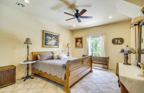 Eclectic Mandeville Home Walk to Lakefront Park - Foto 12