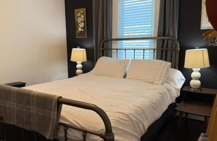 Updated Vintage Oasis, Near Downtown & Stadiums, Huge Yard - Foto 63