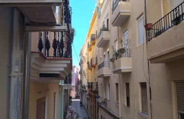 Your Valencia Home - Photo 21