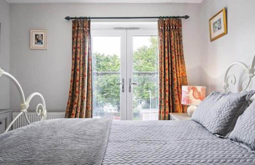 Modern Townhouse in Penryn with Private Parking - Foto 9