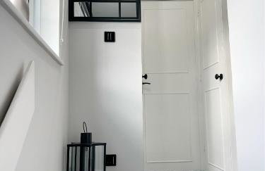 Stunning apartment in Beckton with Private Entrance - Photo 23
