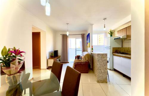 Apartamento a 400M PRAIA com PISCINA sacada com CHURRASQUEIRA privativa Wi-Fi Portaria 24h PLAYGROUND INFANTIL Quadra de esportes e vaga privativa de GARAGEM Reserve agora mesmo - Foto 12