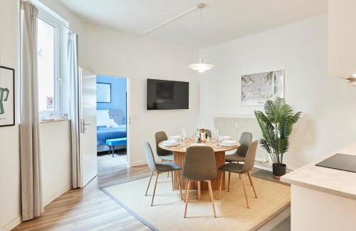 OLIVE Apartments - 3x Kingsize Bedrooms - Free Parking - Foto 9