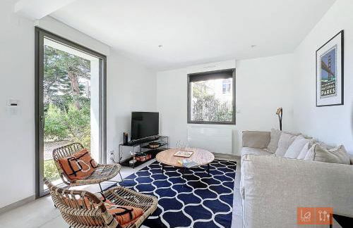 Les Pins : Rez de jardin proche plage - Foto 6