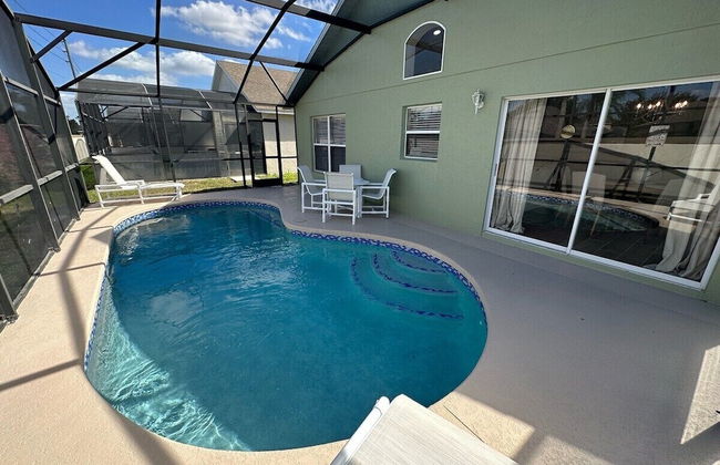 Completely Updated Villa, Private Pool, Beautiful! - Photo 16