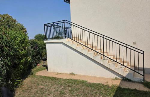 Maison type Villa avec Jacuzzi proche du circuit - Foto 13