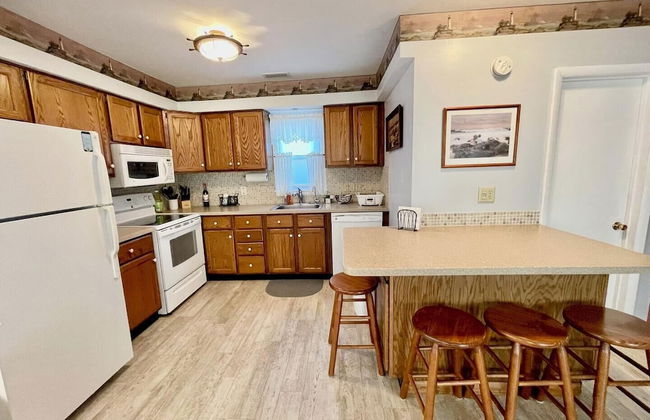 Rodney Avenue 103 #5 - Photo 4