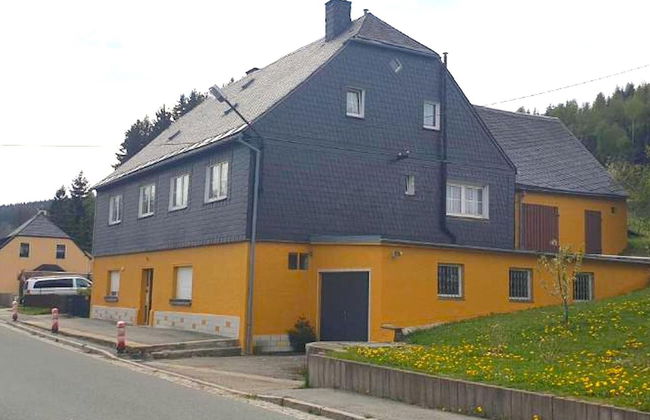 Ferienhaus in Barenstein bei Grunen Hugeln - Foto 1