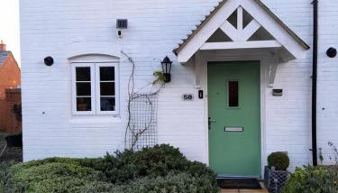 Silverstone White House - Photo 3