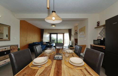 Apartment Serenity with Private Pool Near the Beach - Photo 11