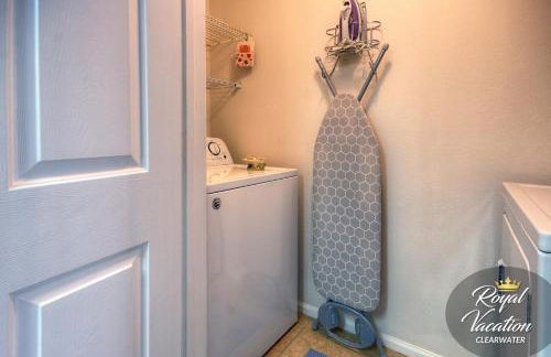 Royal Dream at Avalon Clearwater - Pool & Free Parking - 10 Min Drive to Clearwater Beach - Foto 40