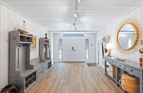 Smiling Otter Retreat! Waterfront/pool/spa/games! - Foto 67