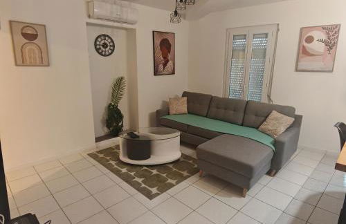 F1 220 metre de la GARE - Foto 1